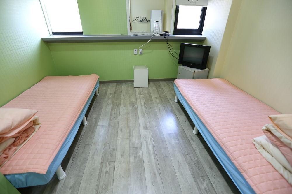 K Dongdaemun Hostel *